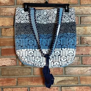 NWT Spun by Welspun Threads with a Soul Blue and White Geo Tote Bag with Tassels